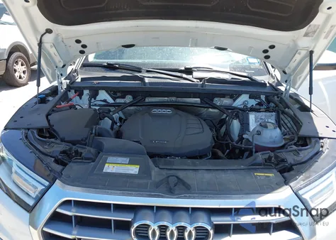 2020 Audi Q5 Premium 45 Tfsi Quattro S Tronic from USA, damaged, VIN WA1ANAFY7L2067190